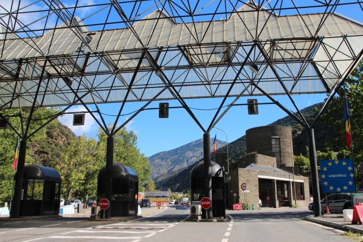 Frontera d'Andorra amb Espanya.
